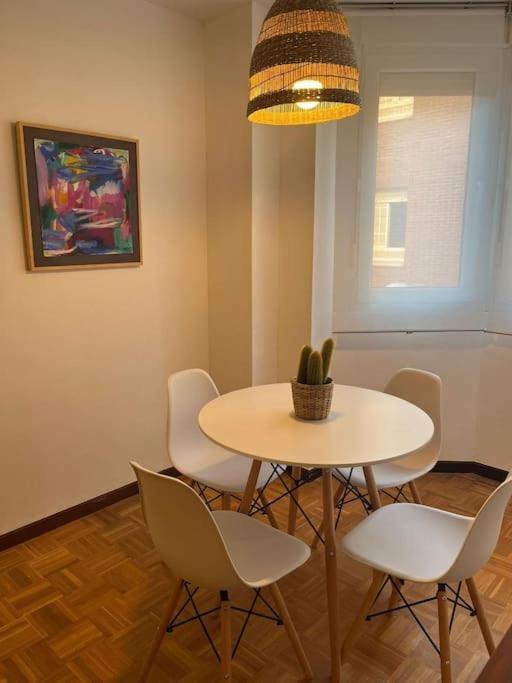 Acogedor Y Soleado Apartamento Recien Amueblado En Gijon Ngoại thất bức ảnh
