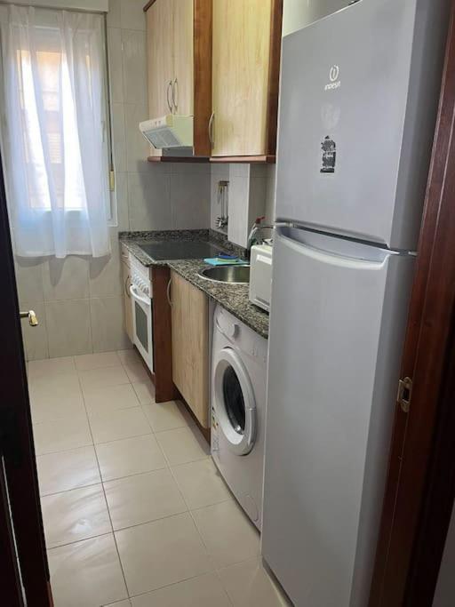 Acogedor Y Soleado Apartamento Recien Amueblado En Gijon Ngoại thất bức ảnh